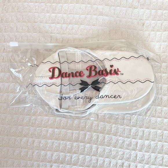 Dance Basix Other - Dance Basix leather ballet shoe in white size 3.5 NWT